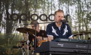 Toploader plays Eastbourne Bandstand in Bank Holiday homecoming gig - Joe Washbourn - Eastbourne Newspaper