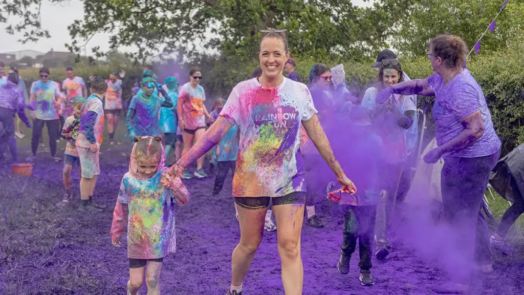 More than £95k raised in Hospice Rainbow Run - Eastbourne Newspaper