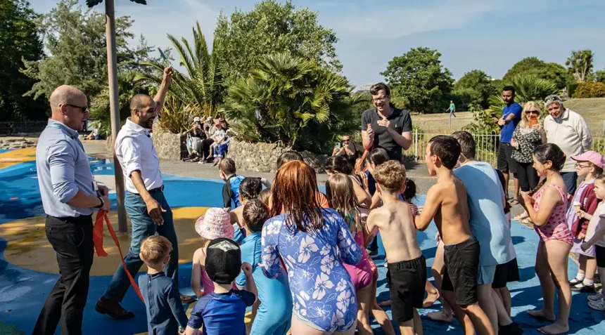 Eastbourne's Splash Pad officially reopened by MP Josh Babarinde - Eastbourne Newspaper