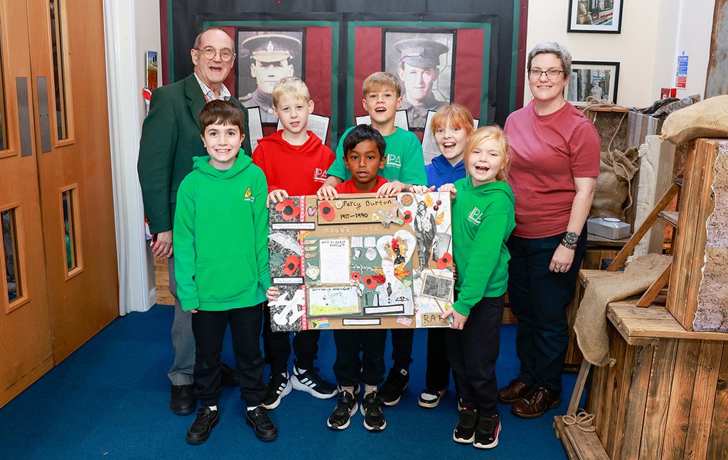 Langney school pupils honour local war hero with mural - Eastbourne Newspaper